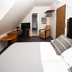 Hotel Petrovy Kameny Karlova Studánka