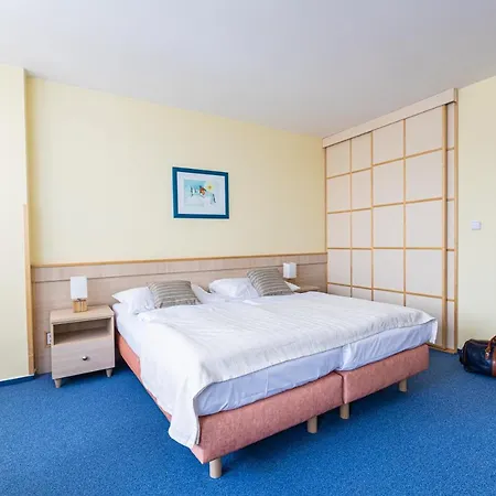 Petrovy Kameny Hotel Karlova Studanka