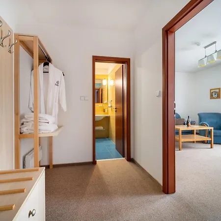 Hotel Petrovy Kameny 4*